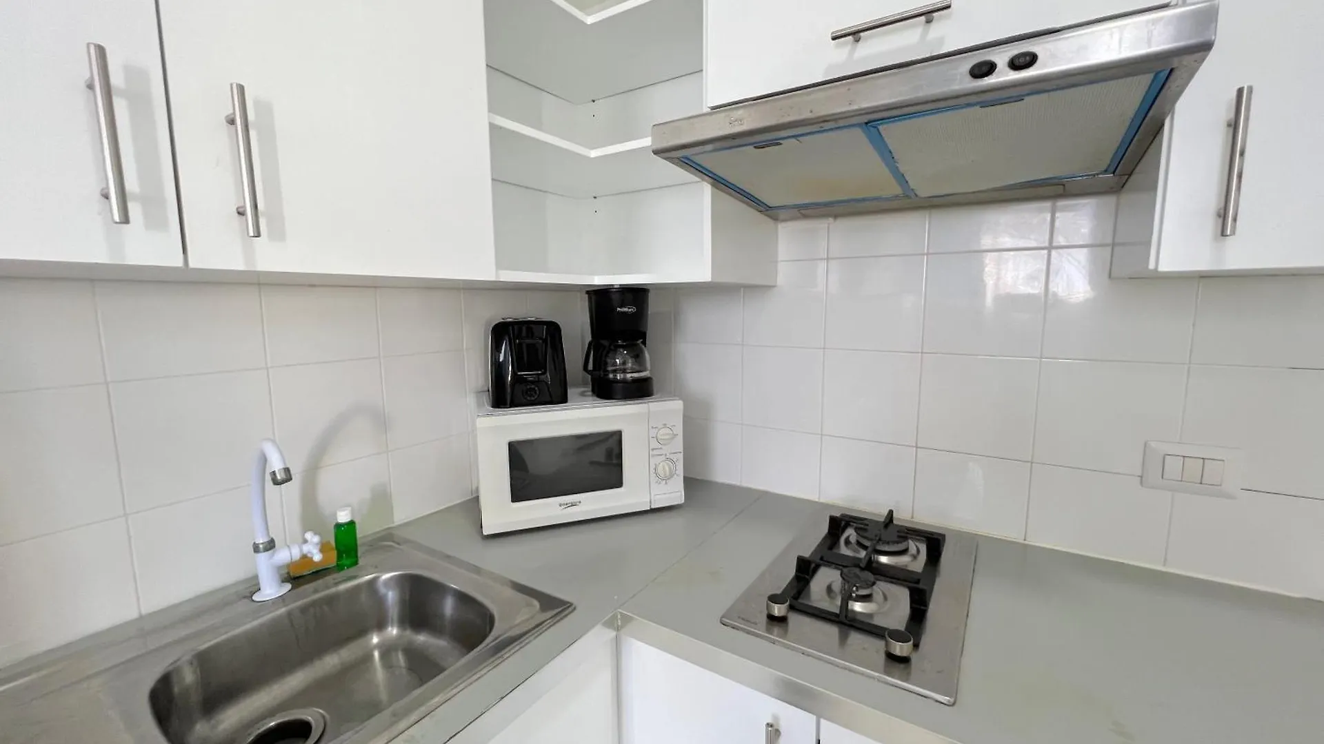 Vacation Studios With Rooftop Pool, Beach Club, Restaurants - Playa Los Corales Punta Cana Hotel