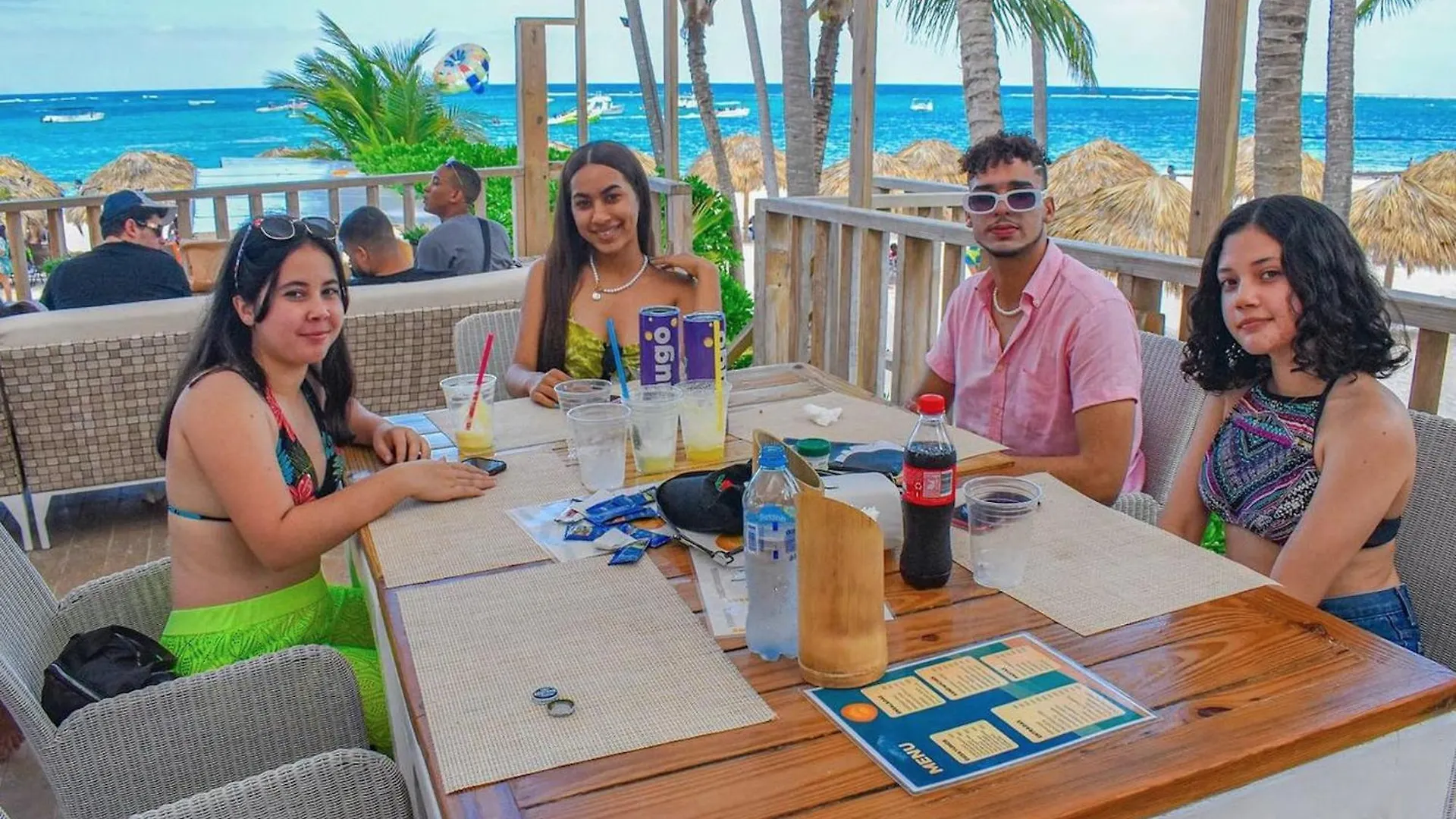 Hotel Vacation Studios With Rooftop Pool, Beach Club, Restaurants - Playa Los Corales Punta Cana